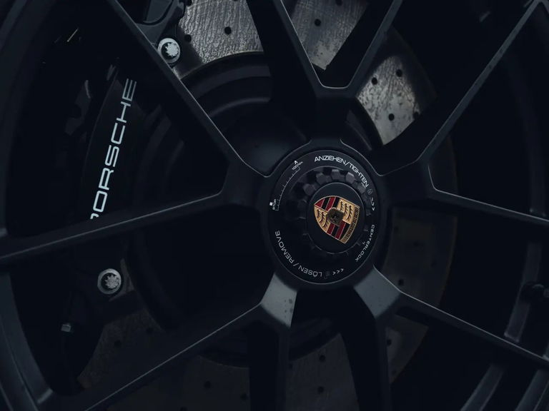 Porsche 992.2 Carrera GTS