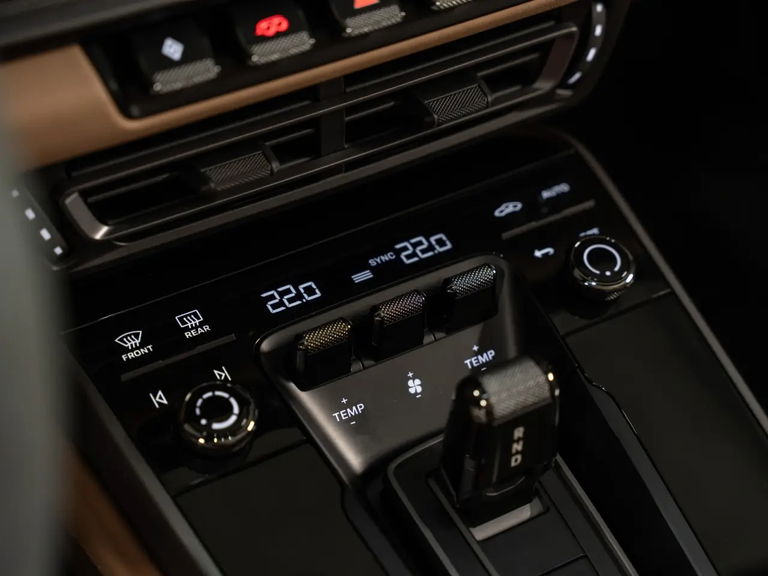 Porsche 992 Carrera 4S