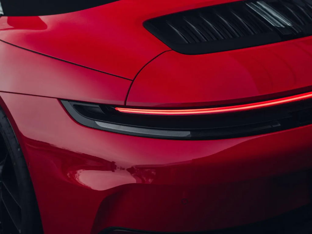 Porsche 992.2 Carrera GTS