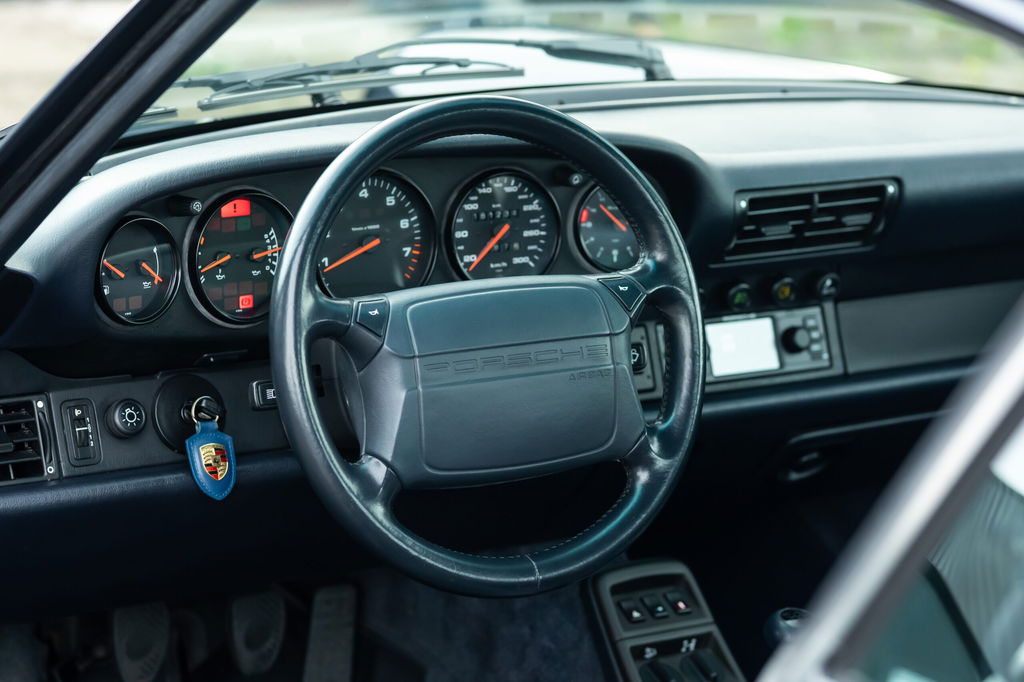 Porsche 964 Carrera 4