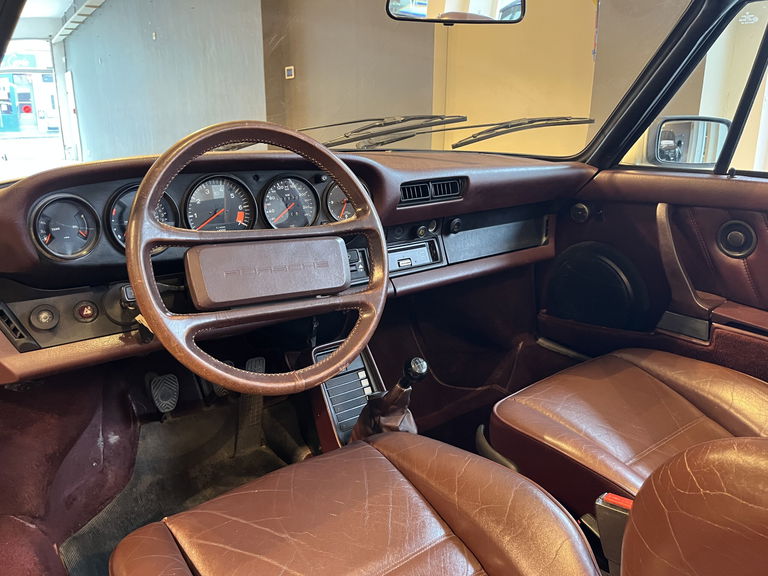 Porsche 911 Carrera 3.2