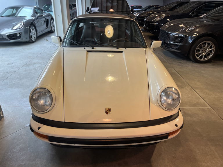 Porsche 911 Carrera 3.2
