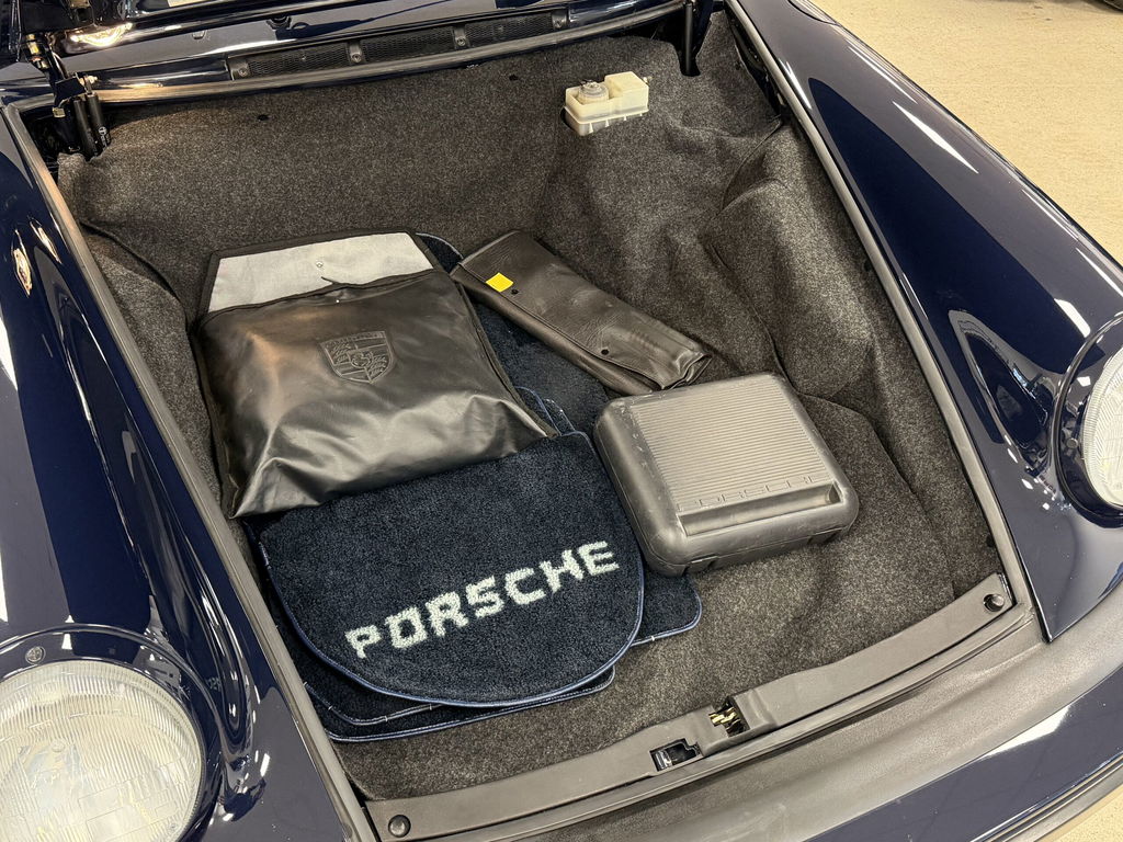 Porsche 911 Carrera 3.2