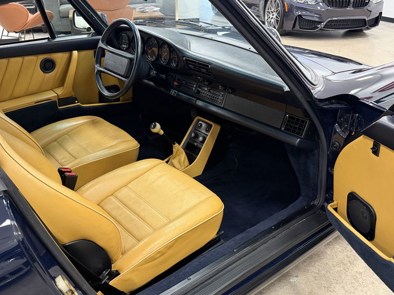 Porsche 911 Carrera 3.2