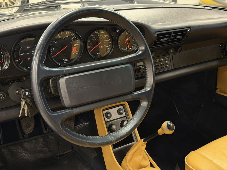 Porsche 911 Carrera 3.2