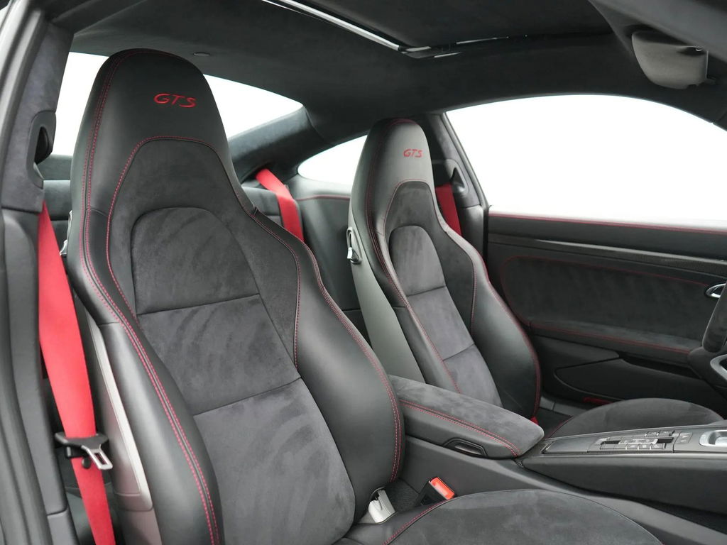 Porsche 991.2 Carrera GTS