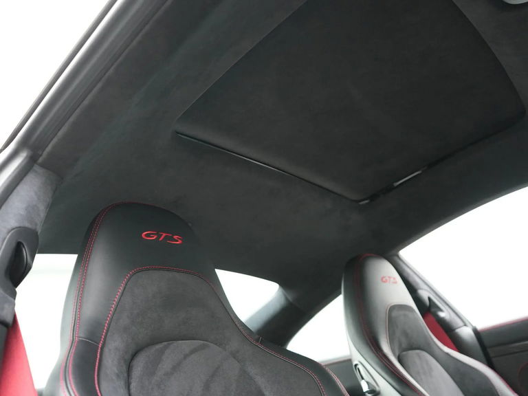 Porsche 991.2 Carrera GTS