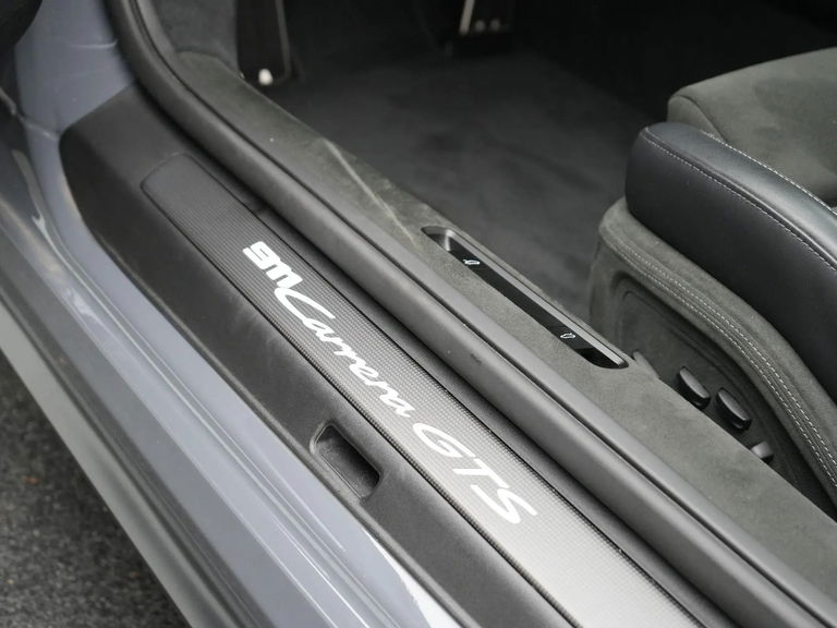 Porsche 992.2 Carrera GTS