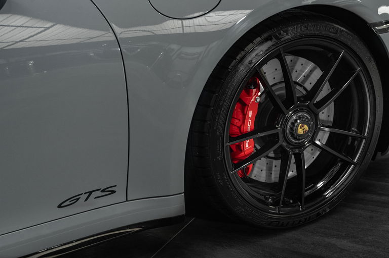 Porsche 992 Carrera GTS