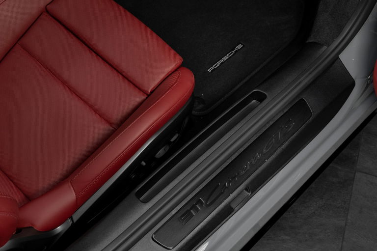 Porsche 992 Carrera GTS