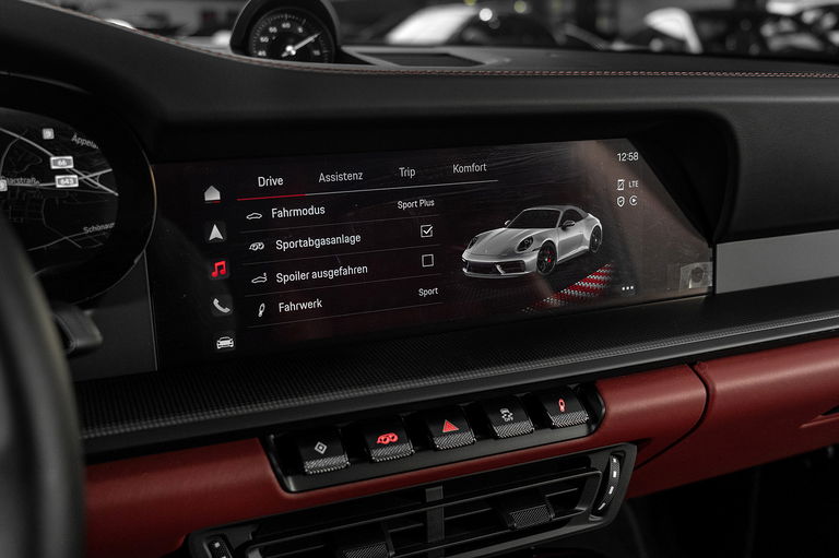 Porsche 992 Carrera GTS