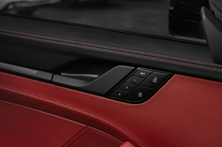 Porsche 992 Carrera GTS