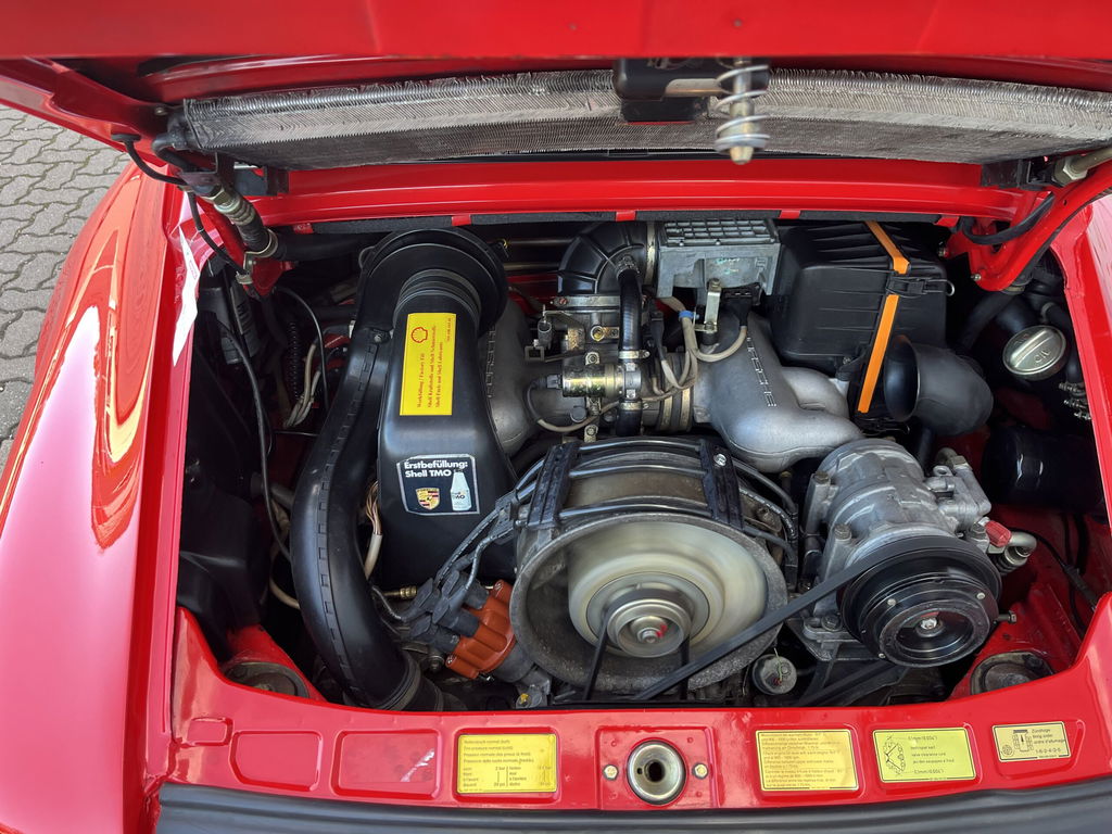 Porsche 911 Carrera 3.2