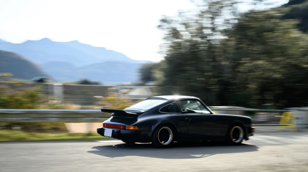 Porsche 911 Carrera (US)