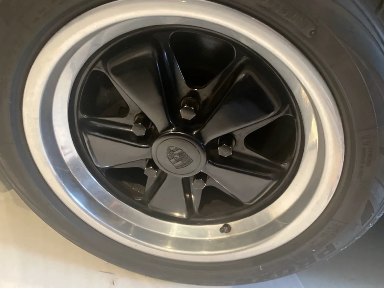 Porsche 911 Carrera (US)