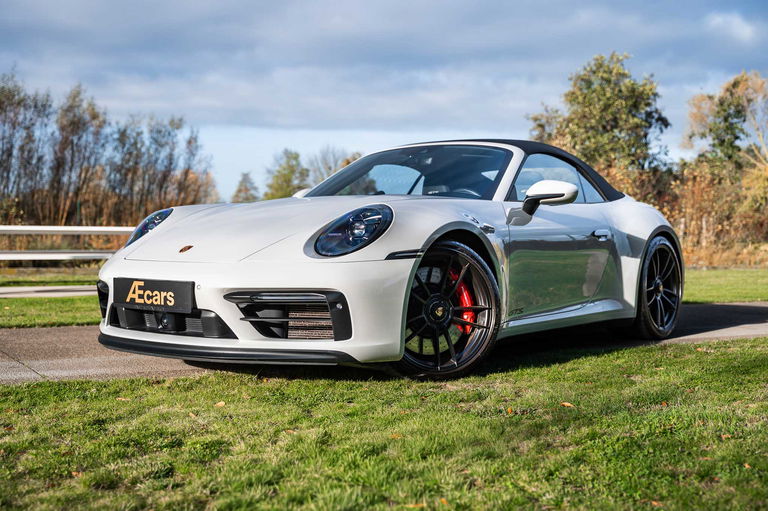 Porsche 992 Carrera GTS