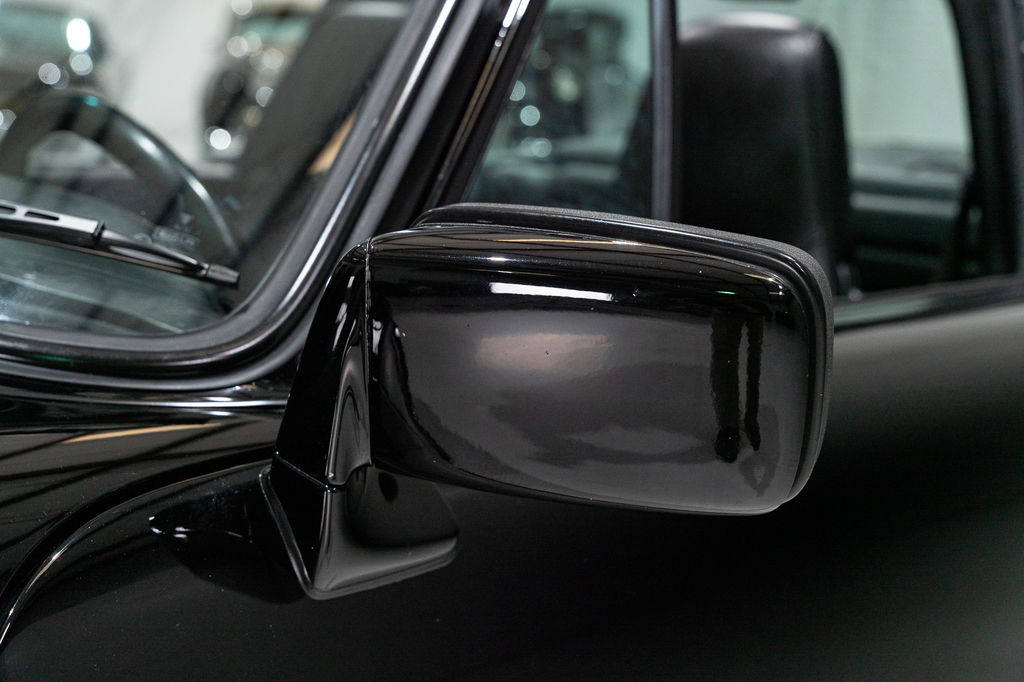 Porsche 911 Carrera 3.2 (US)