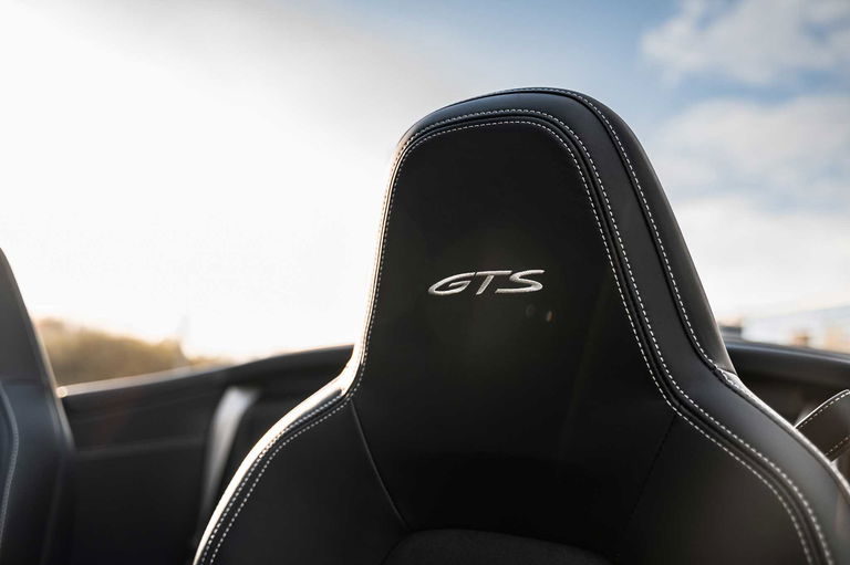 Porsche 992 Carrera GTS