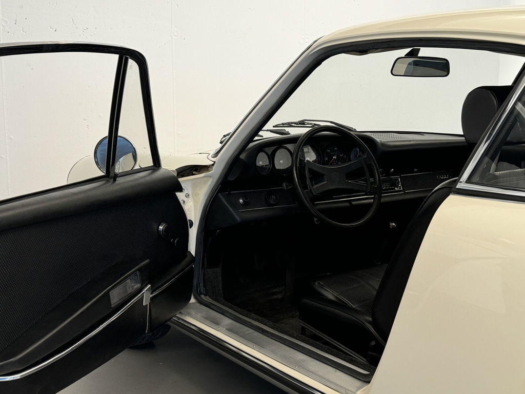 Porsche 911 S (F-Modell)