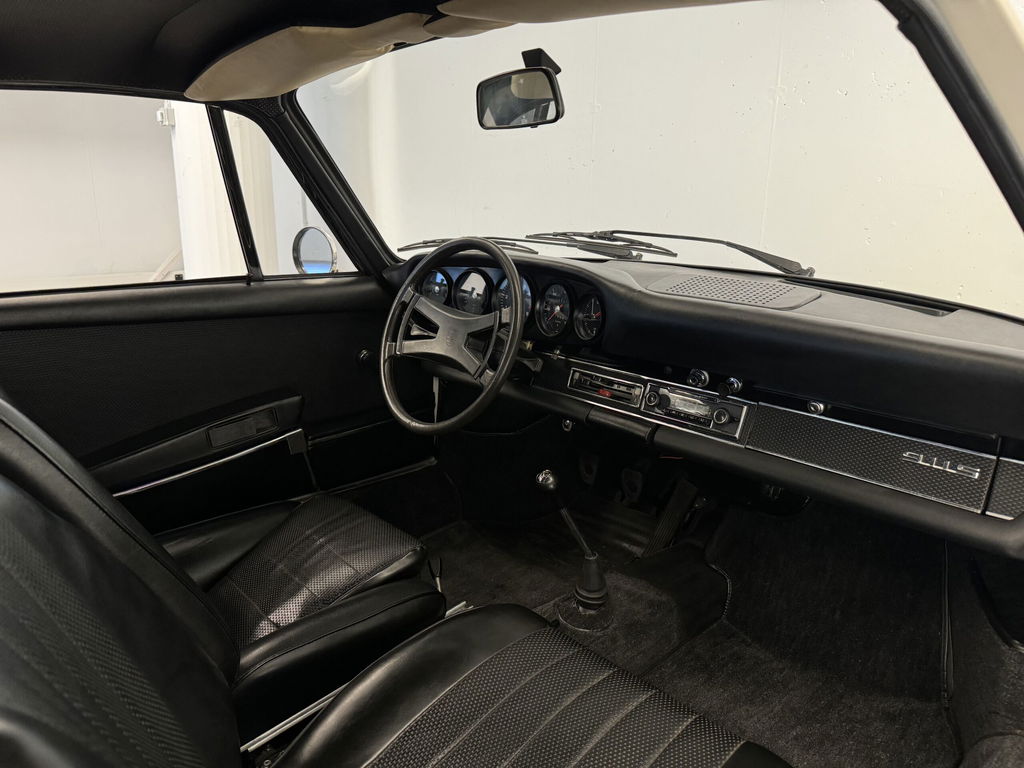 Porsche 911 S (F-Modell)