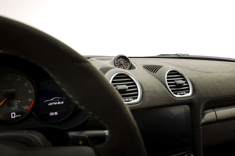 Porsche 718 Cayman GT4 RS