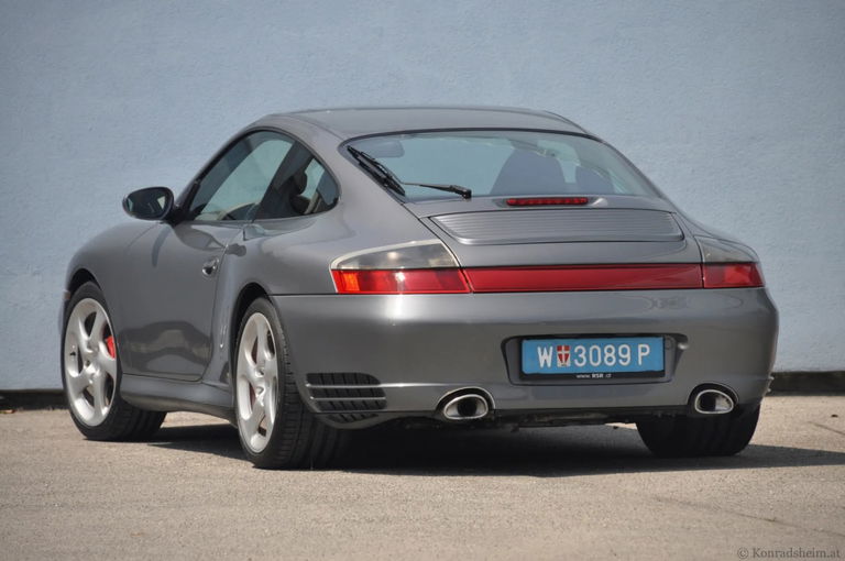 Porsche 996 Carrera 4S