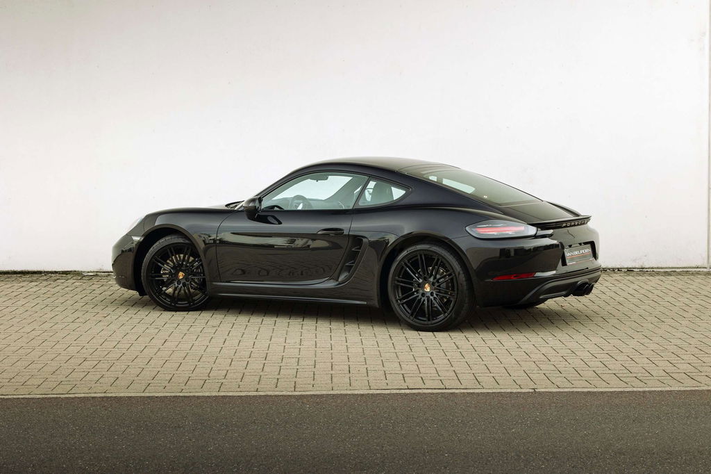 Porsche 718 Cayman