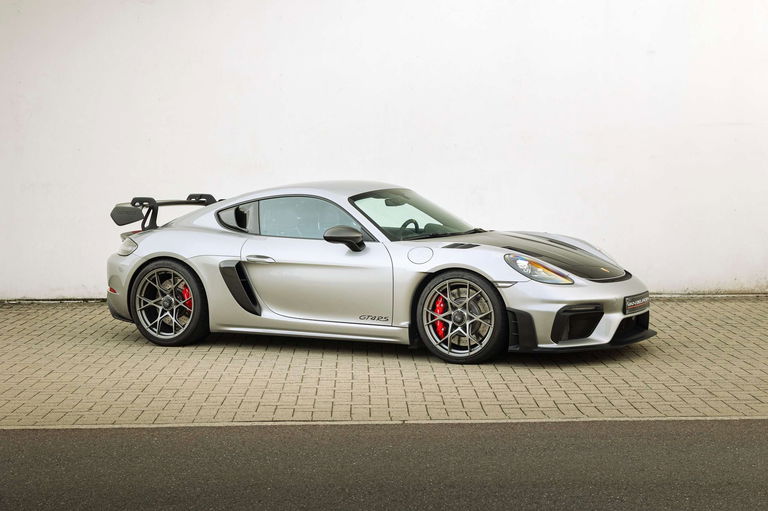 Porsche 718 Cayman GT4 RS
