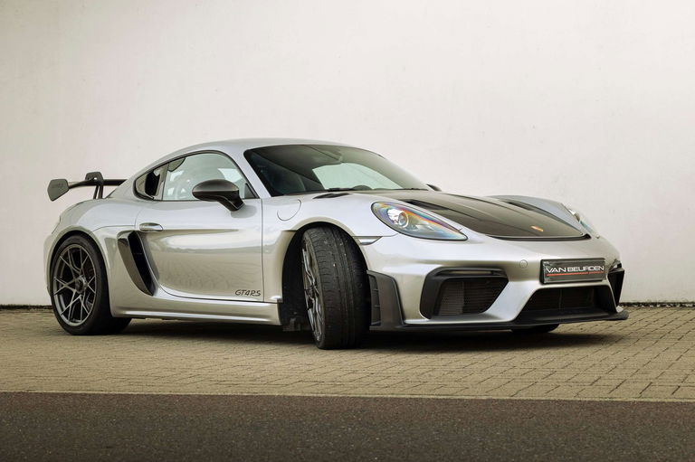 Porsche 718 Cayman GT4 RS