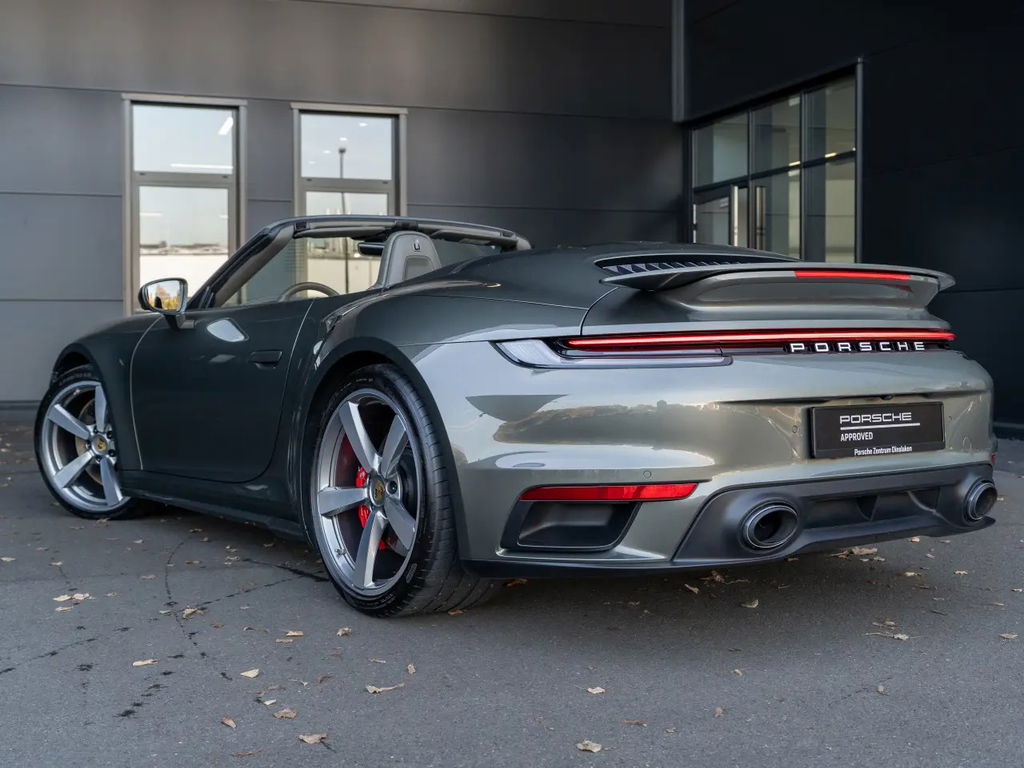 Porsche 992 Turbo