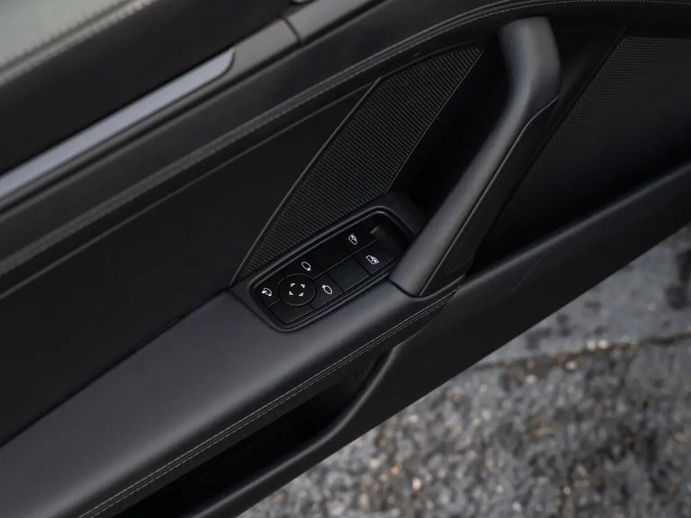 Porsche 992.2 Carrera GTS