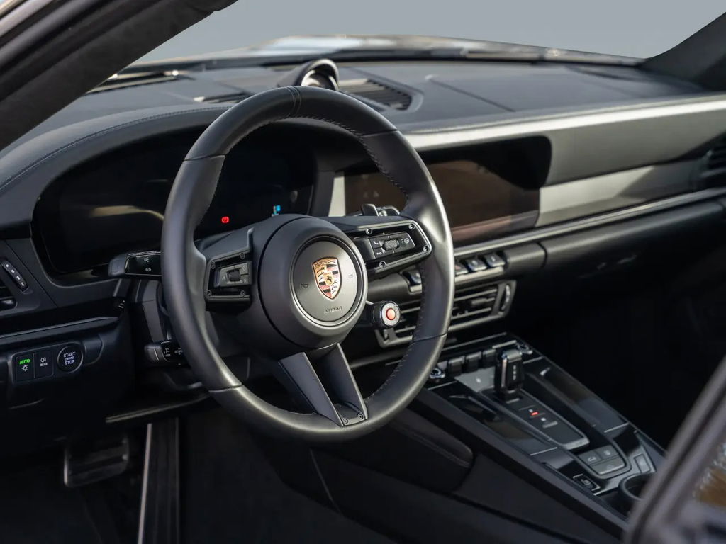 Porsche 992.2 Carrera GTS