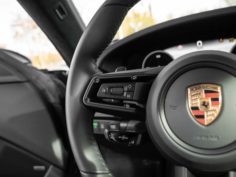 Porsche 992.2 Carrera GTS