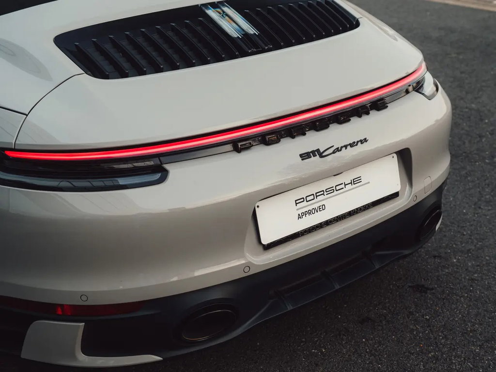 Porsche 992 Carrera
