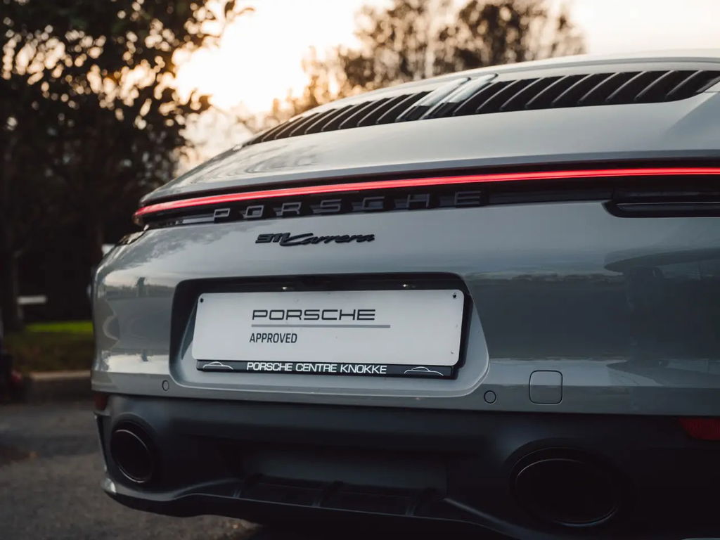Porsche 992 Carrera