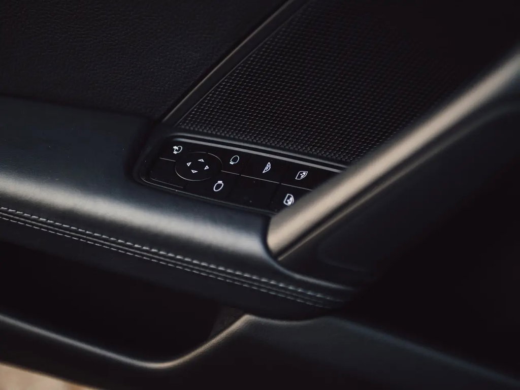 Porsche 992 Carrera