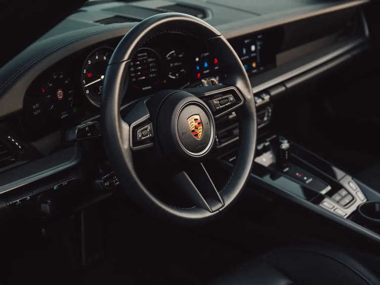 Porsche 992 Carrera