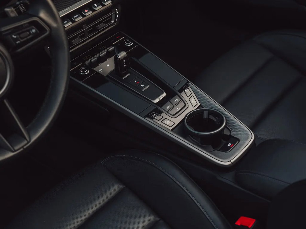 Porsche 992 Carrera