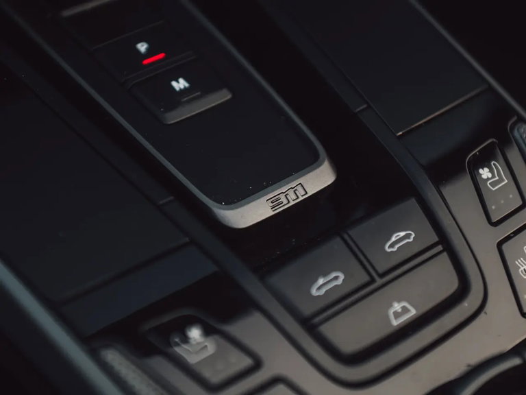 Porsche 992 Carrera