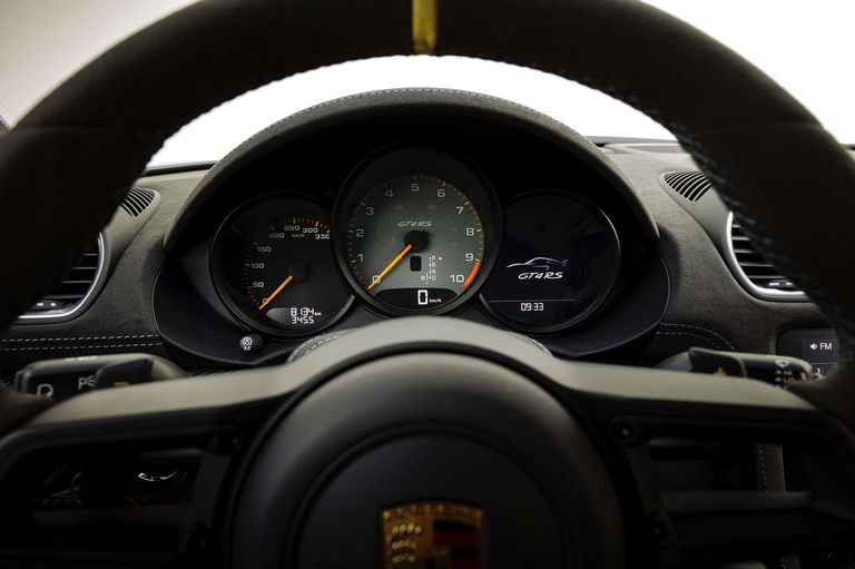 Porsche 718 Cayman GT4 RS