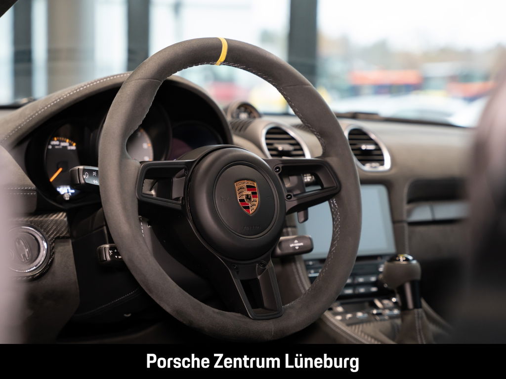 Porsche 718 Cayman GT4 RS