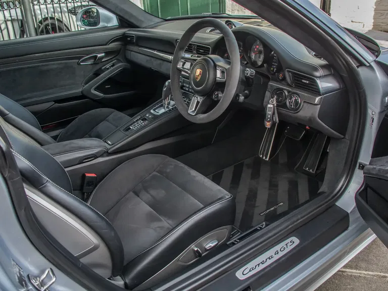 Porsche 991.2 Carrera 4 GTS