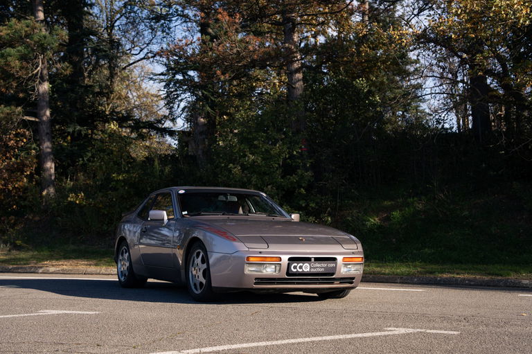 Porsche 944 Turbo Cup