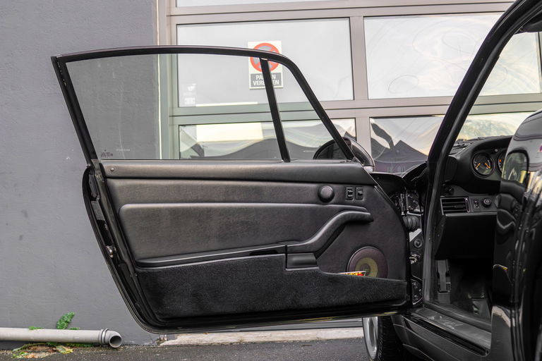 Porsche 993 Carrera 4