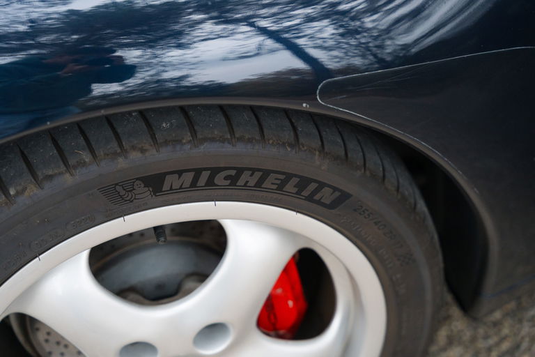 Porsche 993 Carrera 4