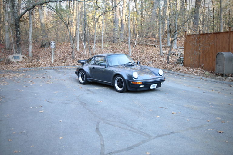Porsche 911 Turbo 3.3 (US)