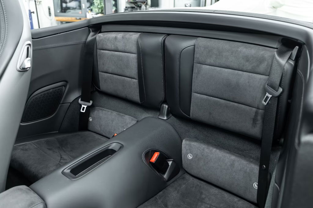 Porsche 991.2 Carrera GTS