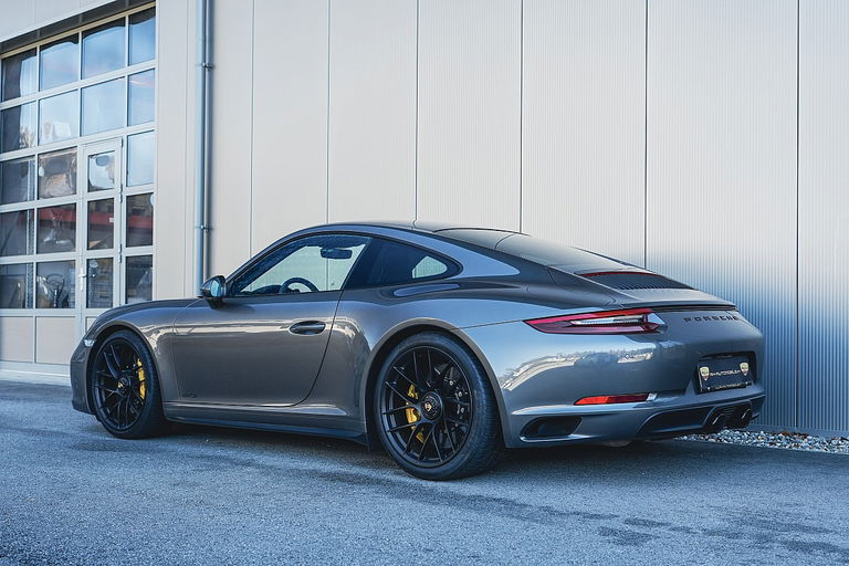 Porsche 991.2 Carrera GTS