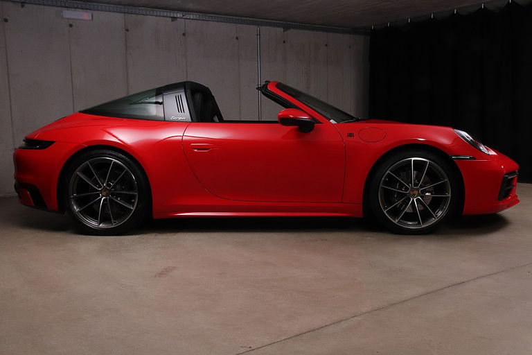 Porsche 992 Targa 4