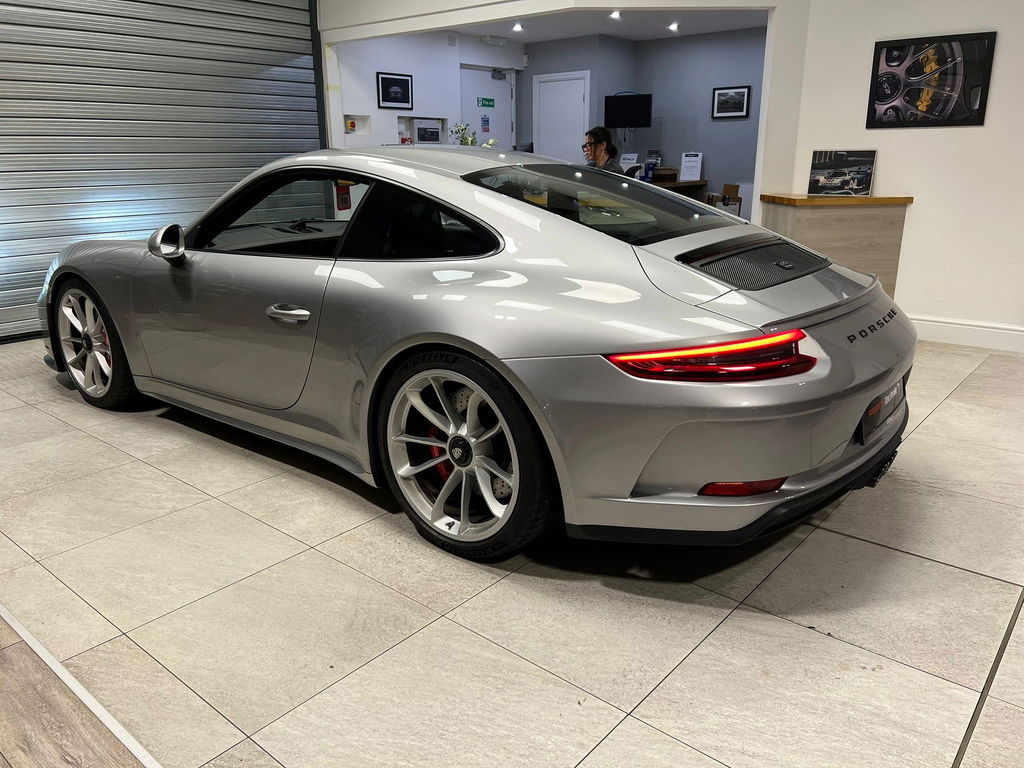 Porsche 991 GT3 Touring